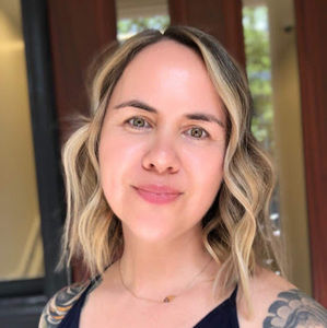 Meet your Posher, Dana